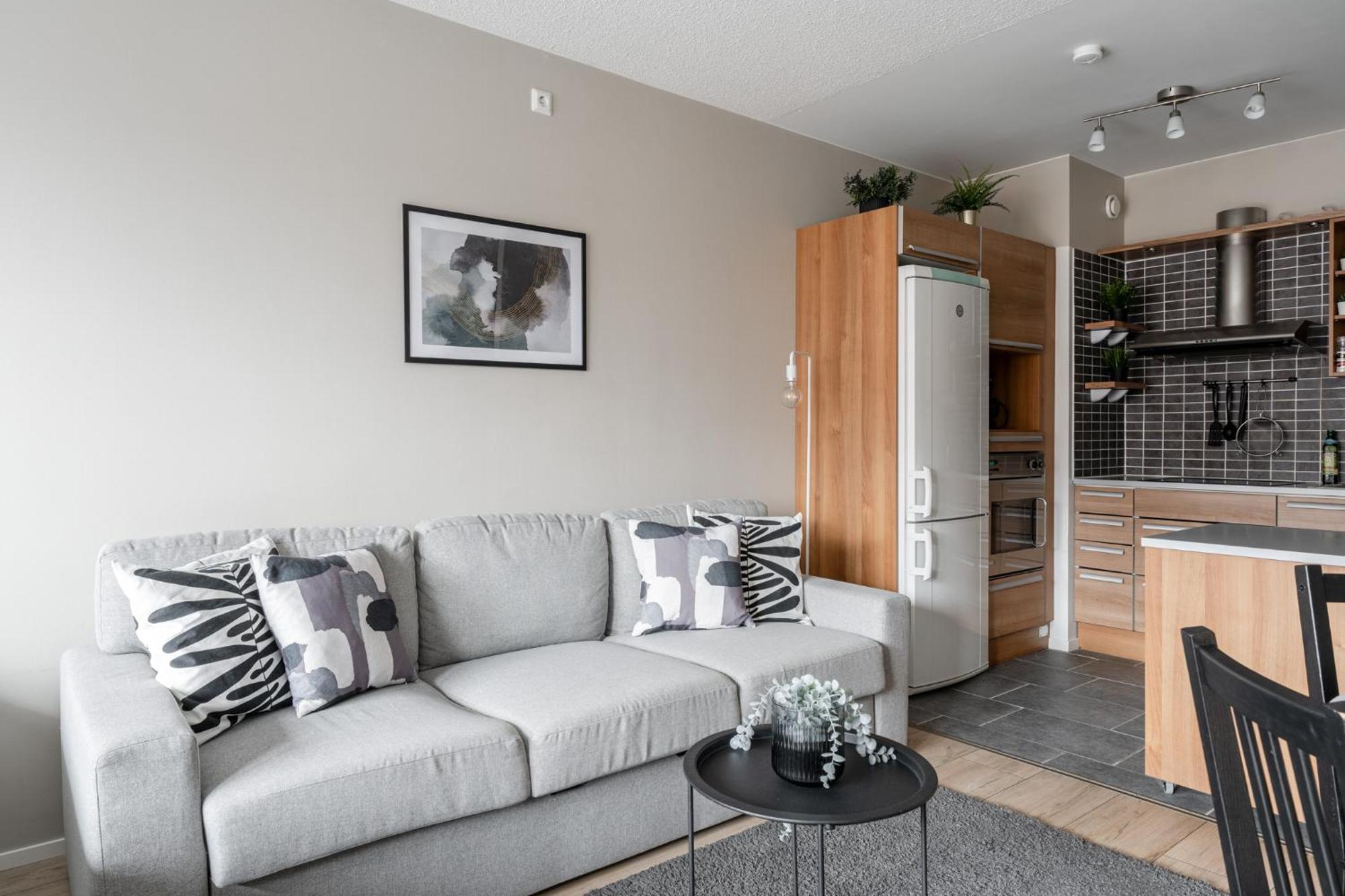 Heartful 1Br Apartment With Balcony Next To Railway Station - Hosted By 2Ndhomes Tammerfors Exteriör bild
